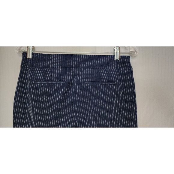 Chicos Women's Navy Blue Striped Stretch Pull-On Slim Leg Pants Size 0/US 4R - Picture 6 of 8